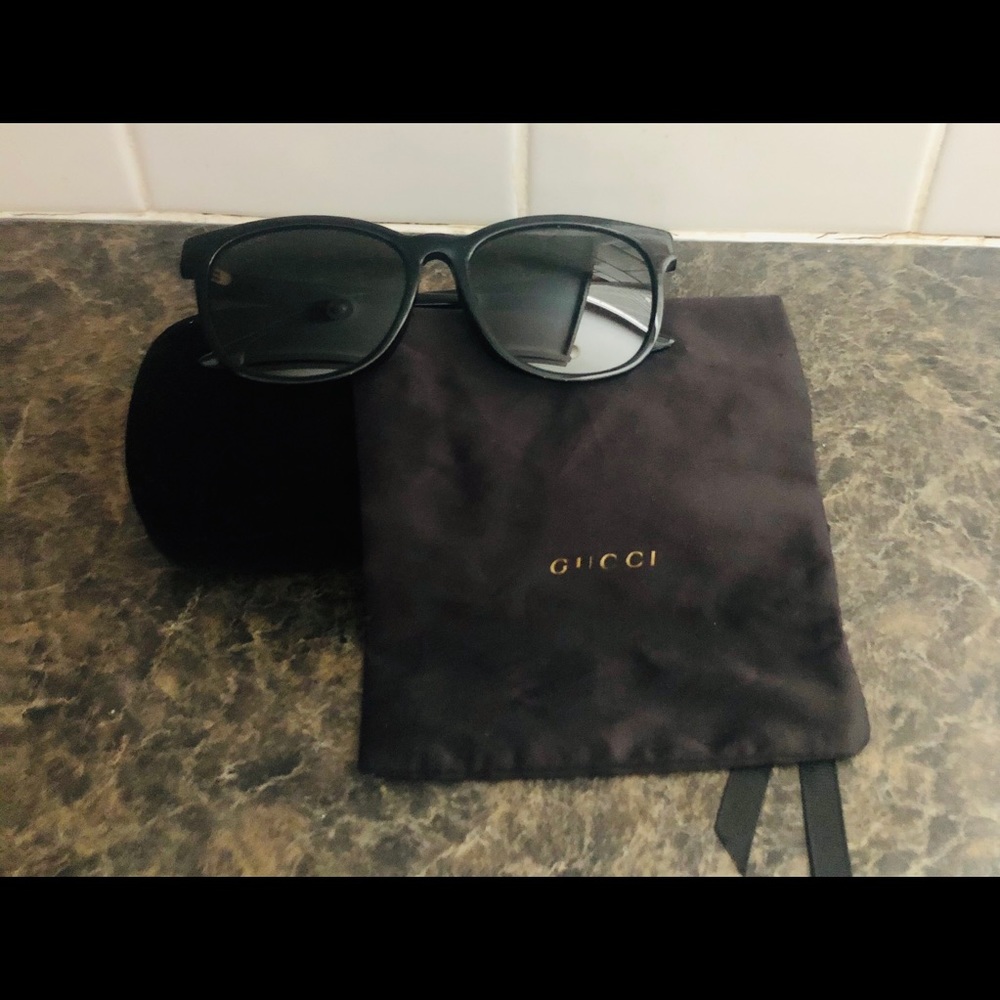 GUCCI SUNGLASSES - Picture 2 of 9